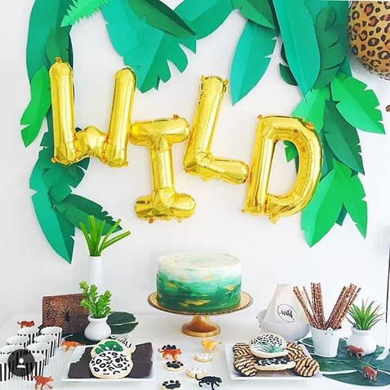 zoo-themed-first-birthday-party-decor-ideas